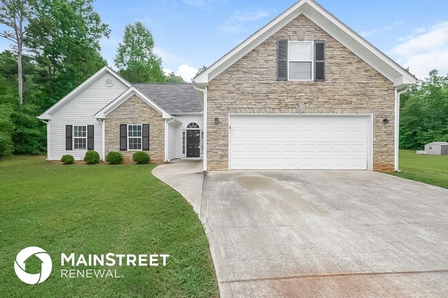 property at 135 Oak Meadows Dr