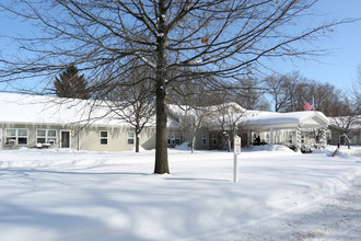 Ferncliff Gardens in Rochester, NY - Foto de edificio - Building Photo