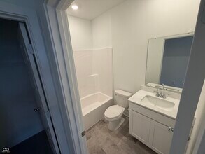 1111 Wessel Ln in Avon, IN - Building Photo - Building Photo