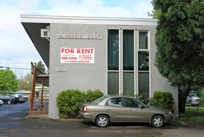 Mckenzie East in Eugene, OR - Building Photo - Building Photo