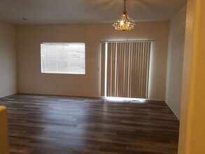 1706-1708 W Peninsula Dr in Moses Lake, WA - Building Photo - Building Photo
