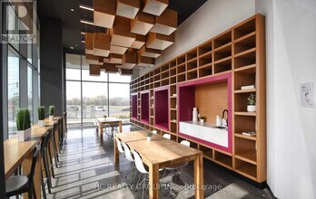 10 Rouge Valley Dr W in Markham, ON - Building Photo - Building Photo