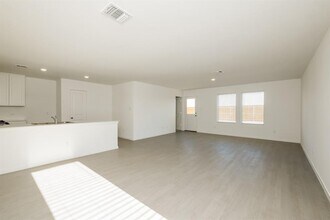 12528 Huntington Rdg Wy in Oklahoma City, OK - Building Photo - Building Photo