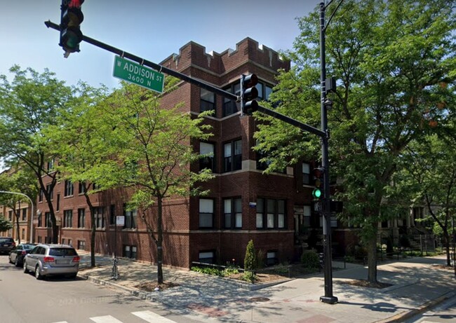 property at 3548 N Racine Ave