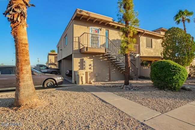 property at 17042 E Calle Del Oro
