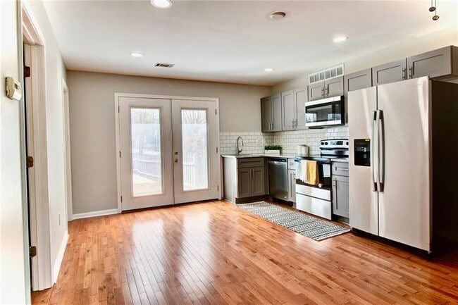 property at 3664 High Green Dr