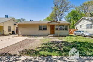 843 Chautauqua in Wichita, KS - Building Photo