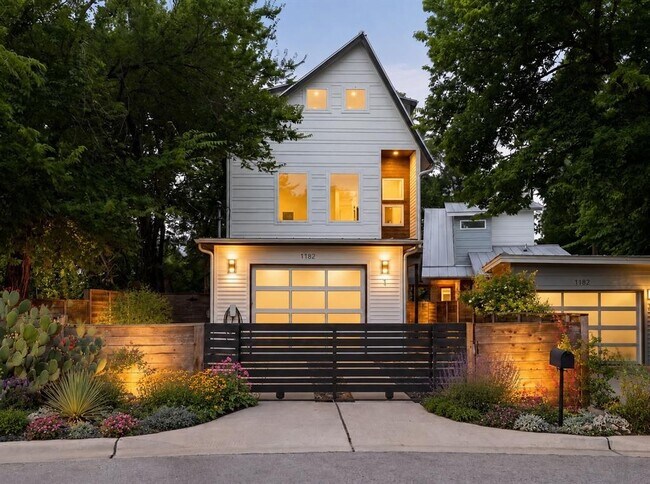 property at 1182 Oak Grove Ave