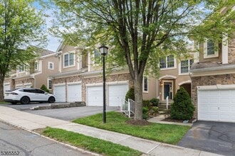 18 Henning Terrace in Denville, NJ - Building Photo - Building Photo