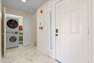1327 Seven Eagles Ct in Kissimmee, FL - Building Photo - Building Photo