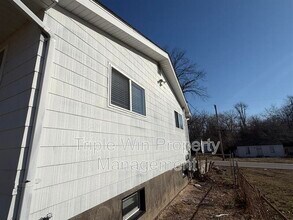 10191 Mayfair Dr in St. Louis, MO - Building Photo - Building Photo