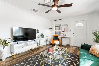 2402 W Cypress St in Tampa, FL - Building Photo - Building Photo