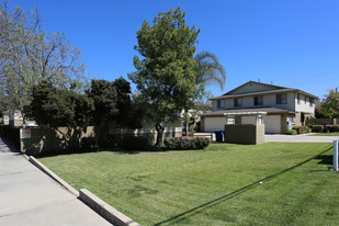 1182 Sumner Ave in El Cajon, CA - Building Photo - Building Photo