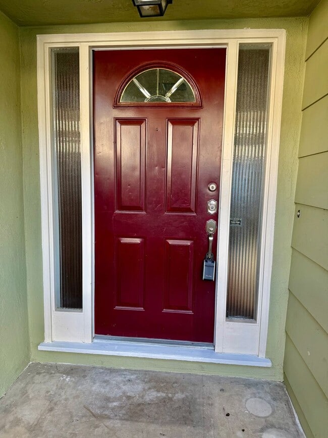 4214 Zephyr Way in Sacramento, CA - Foto de edificio - Building Photo