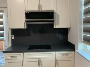 2817 Penrose Ln in Lathrop, CA - Foto de edificio - Building Photo