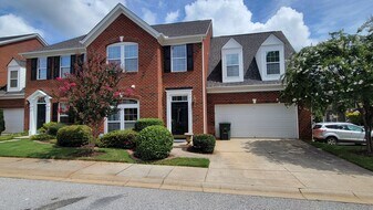 2 Dillworth Ct in Simpsonville, SC - Building Photo