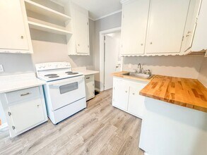 224 Millville Ave in Naugatuck, CT - Building Photo - Building Photo