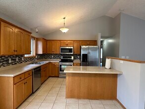 6287 Fairway Dr NW in Rochester, MN - Building Photo - Building Photo