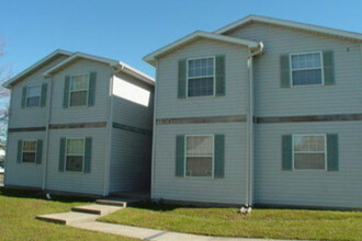 Meadow Ridge Townhomes in Carbondale, IL - Building Photo - Building Photo