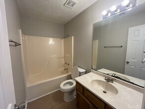 35 Carlton Pl in Jackson, TN - Building Photo - Building Photo