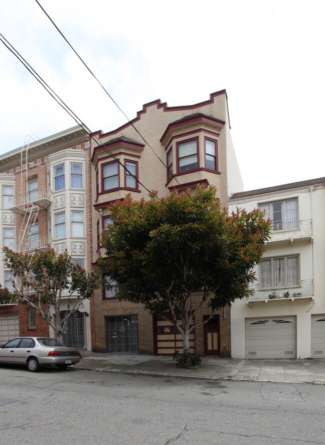 1651 Filbert St in San Francisco, CA - Building Photo - Building Photo