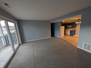 5858 W 87th St in Burbank, IL - Building Photo - Building Photo