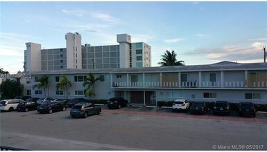 1940 Biarritz Dr in Miami Beach, FL - Building Photo - Building Photo
