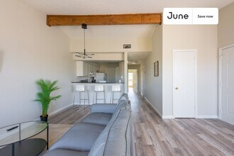 5303 Indio Dr in Austin, TX - Building Photo - Building Photo