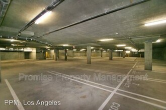 12837 Moorpark St in Los Angeles, CA - Building Photo - Building Photo