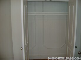 11 Abbotsford St, Unit 1 in Boston, MA - Building Photo
