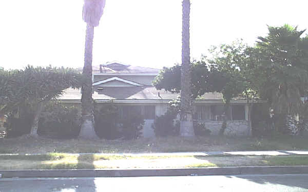 Whitsett Estates in North Hollywood, CA - Building Photo - Building Photo