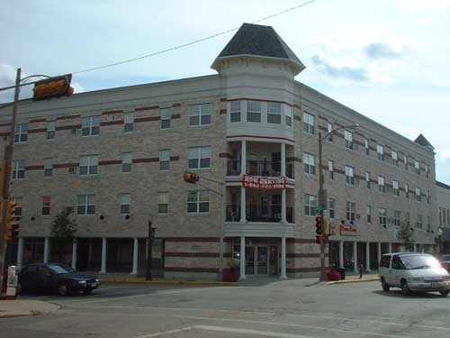 The Phoenix Apartment Homes for Seniors in Portage, WI - Building Photo