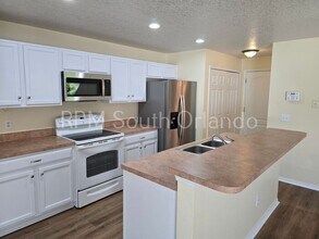 1543 Tiverton Blvd in Winter Garden, FL - Building Photo - Building Photo