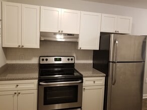 5899 Lone Oak Dr SW in Mableton, GA - Building Photo - Building Photo