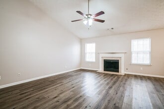 5324 Paddington Ln in Powder Springs, GA - Building Photo - Building Photo