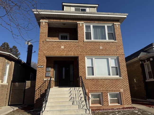 property at 7239 S Campbell Ave