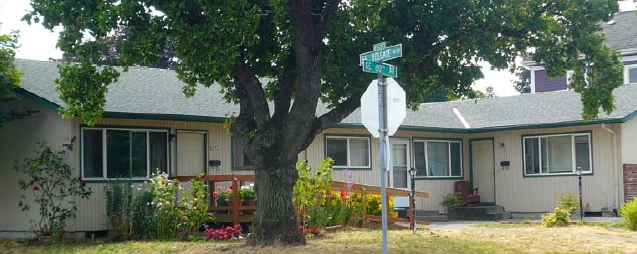 4504-4508 SE 60th Ave in Portland, OR - Building Photo