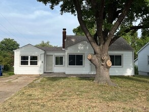 111 Penn St in Washington, MO - Building Photo - Building Photo