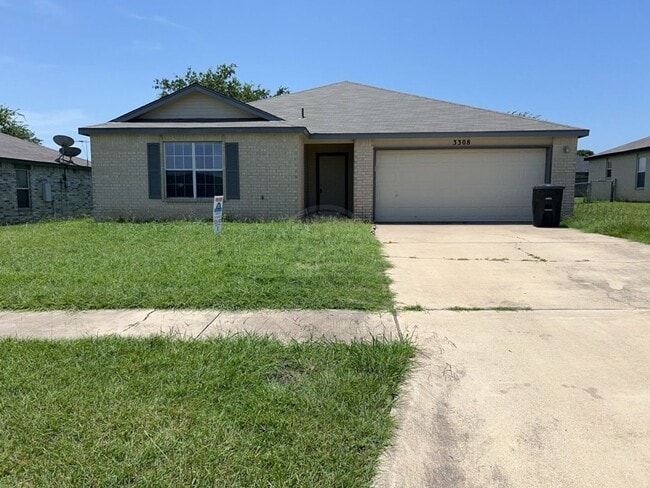 property at 3308 Lakecrest Dr