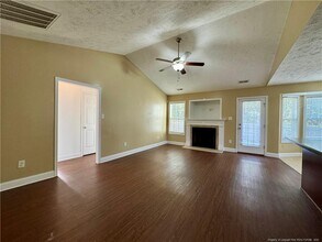 5616 Duncan St in Hope Mills, NC - Building Photo - Building Photo