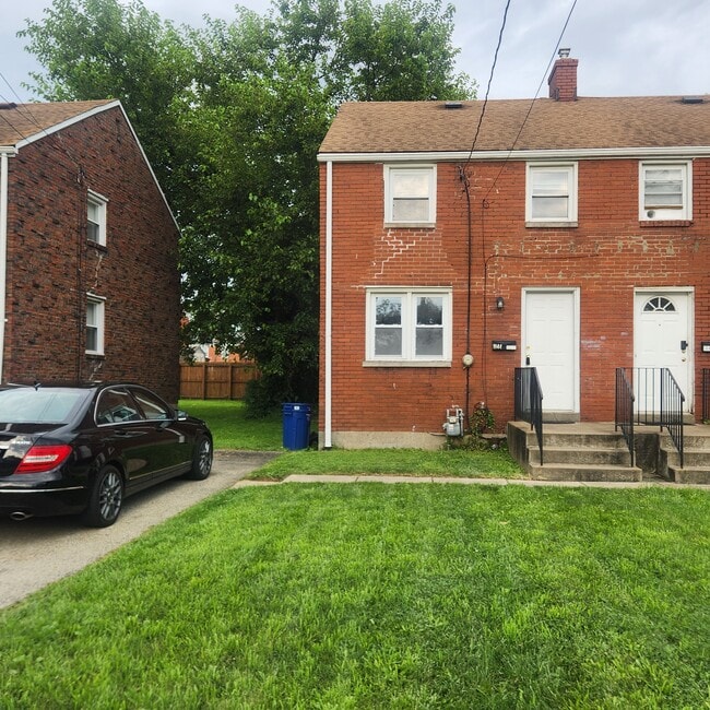 property at 1144 Shadycrest Dr