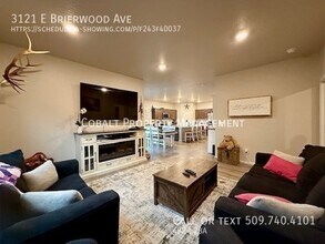 3121 E Brierwood Ave in Spokane, WA - Foto de edificio - Building Photo
