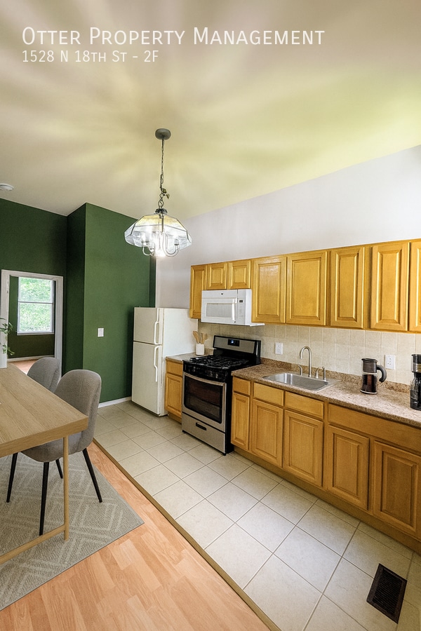 property at 1528 N 18th St