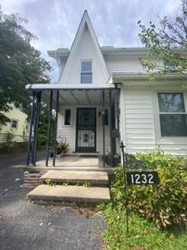property at 1232 Herman Ave