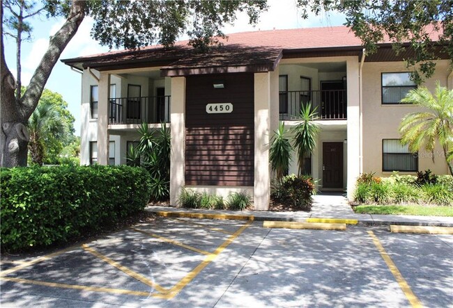 4450 47th Ave W in Bradenton, FL - Foto de edificio - Building Photo