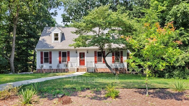 14304 Ramblewood Dr in Chester, VA - Building Photo