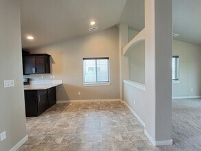571 Marysville Way in Richland, WA - Building Photo - Building Photo