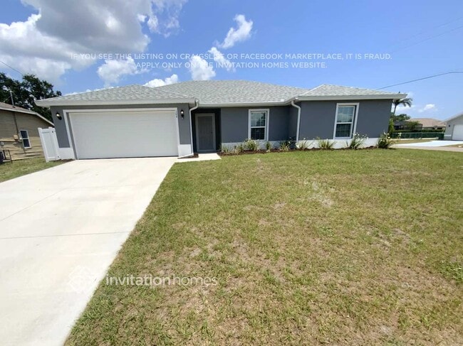 104 Allworthy St in Port Charlotte, FL - Foto de edificio - Building Photo