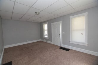 1618 19th Ave in Moline, IL - Building Photo - Building Photo