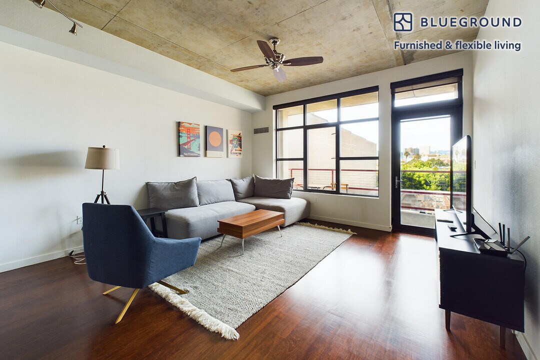 288 3rd St, Unit FL4-ID1552 in Oakland, CA - Building Photo
